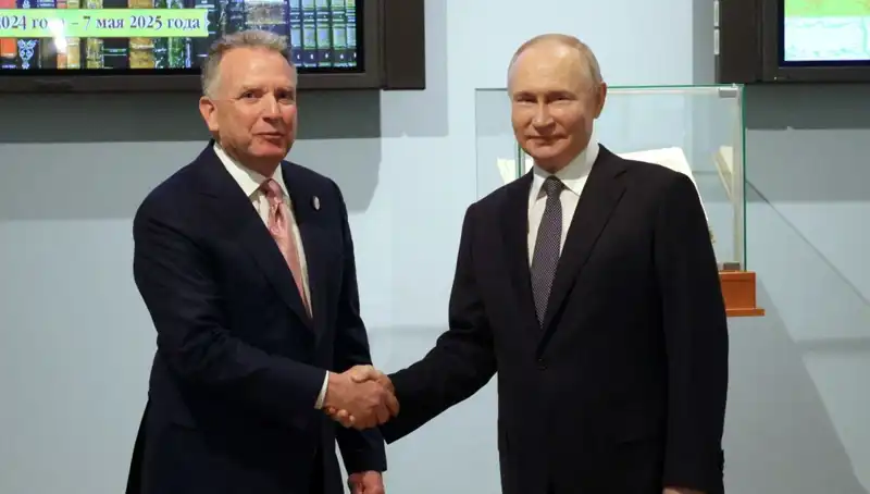 Kremlin'den Çarpıcı ABD Açıklaması: İlişkiler Beklenmedik Şekilde İyi Gidiyor