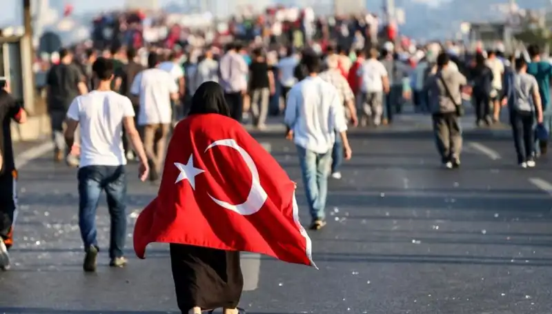 Kabineden 15 Temmuz Mesajları: Demokrasiye Sahip Çıkma Vurgusu