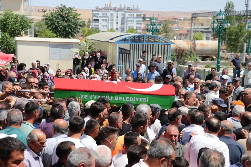 MHP'li Belediyenin Sevilen Başkanı Son Yolculuğuna Uğurlandı