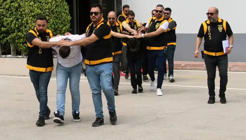 İş Adamı Dolandırıcıların Kurbanı Oldu: Sevgili Tuzağı ile Cebinden Oldu!