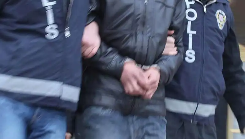 Kütahya'da Uyuşturucu Operasyonunda 8 Kişi Tutuklandı!