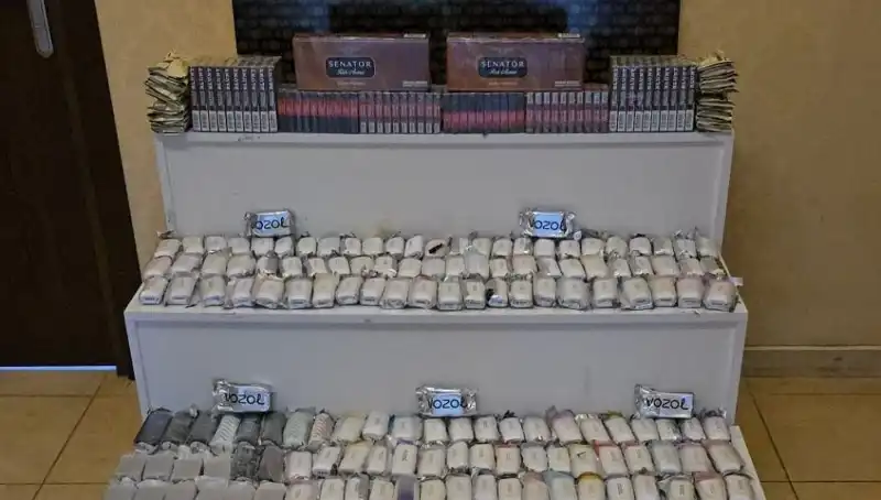 Gümrük Kaçağı Sigara Operasyonu: Yüzlerce Bin Lira Değerinde Ele Geçirildi