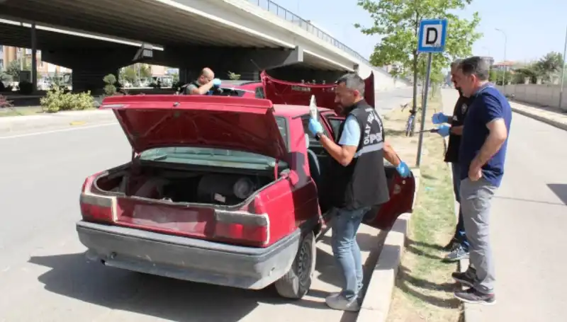 Çaldığı Aracın Yakıtı Bitince Diğerini Çalmaktan Çekinmedi!