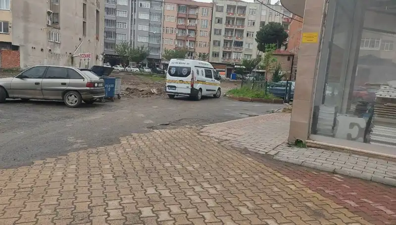 4. Kattan Düşen Kadın Hastaneye Kaldırıldı: Olayın Şaşırtan Detayları!