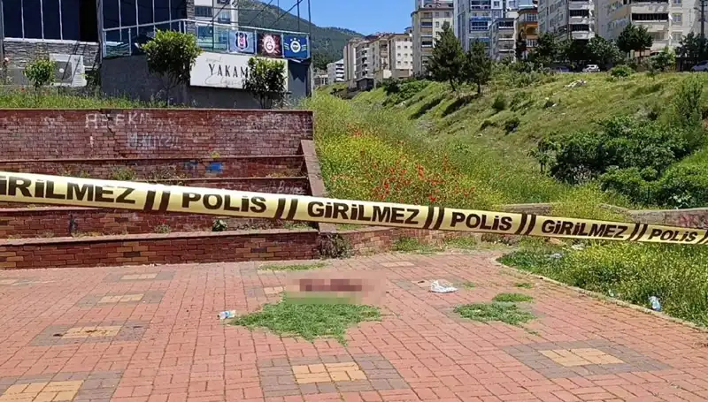Kahramanmaraş'ta Bıçaklı Kavga: Sokaklar Kanla Dolu!