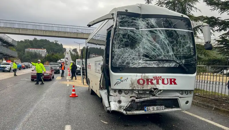 Uşak’ta İşçi Servisinin Korkunç Kazası: Çok Sayıda Yaralı