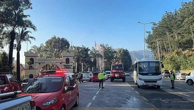 Muğla'da Lüks Otelde Büyük Yangın: Tatilciler Panik İçinde