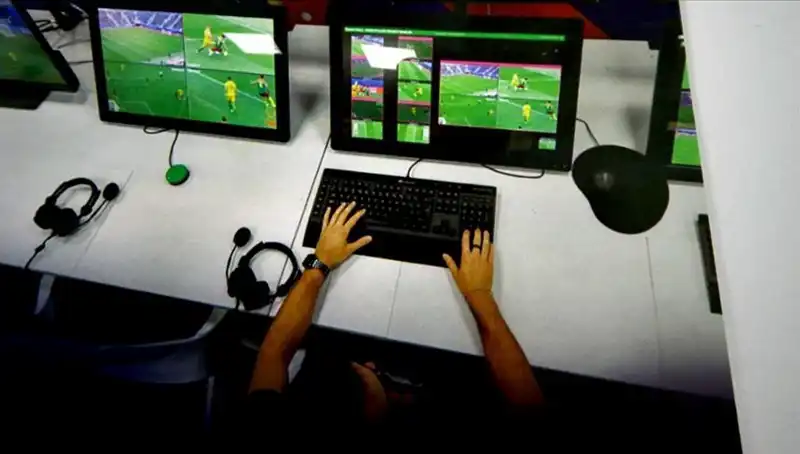 İtalya'da VAR Sistemine Geçilecek: Futbolseverler Ekran Başında Heyecanlanacak