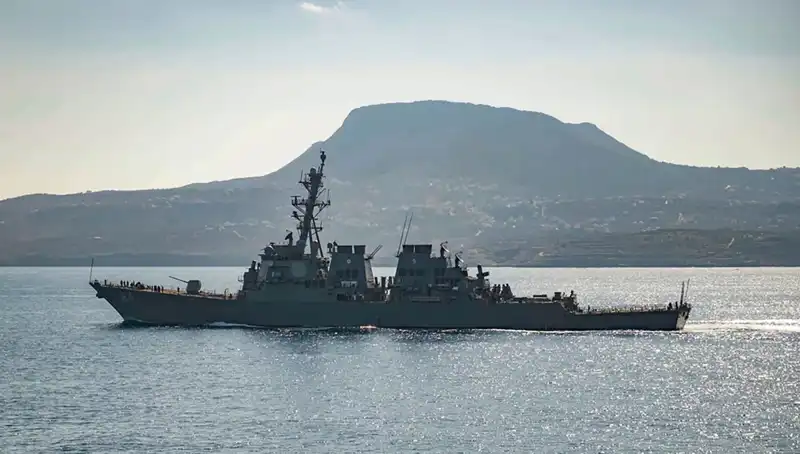 ABD ve Yunanistan: Donanma Üssü Gerilimi ve Stratejik Oynaklık