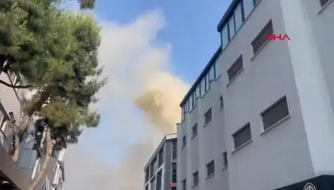 İstanbul'daki 4 Katlı İş Merkezinde Meydana Gelen Yangında Can ve Mal Güvenliği Tehlikede
