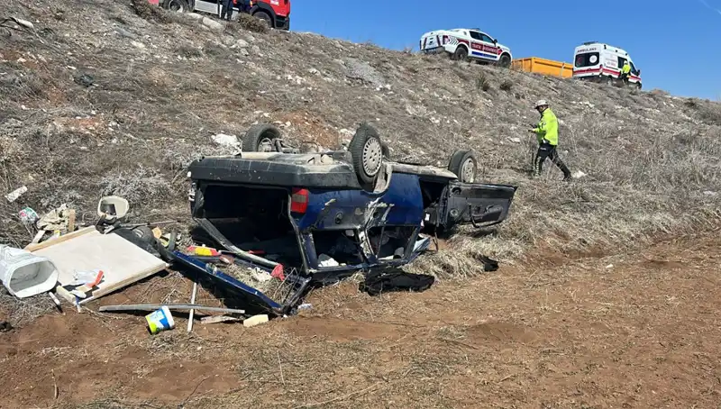 Otomobil Şarampole Uçtu: 3'ü Ağır, 4 Yaralı ile Flaş Gelişmeler!