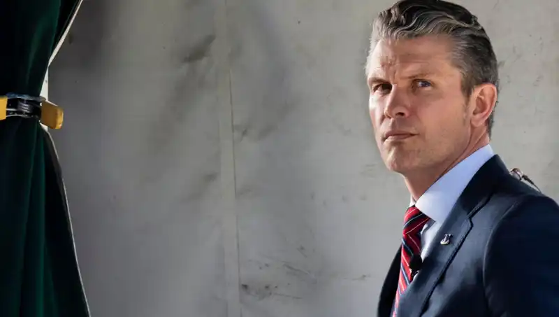 Eski Danışmandan Çarpıcı İtiraf: İki Pete’in Paranoyak Hikayesi