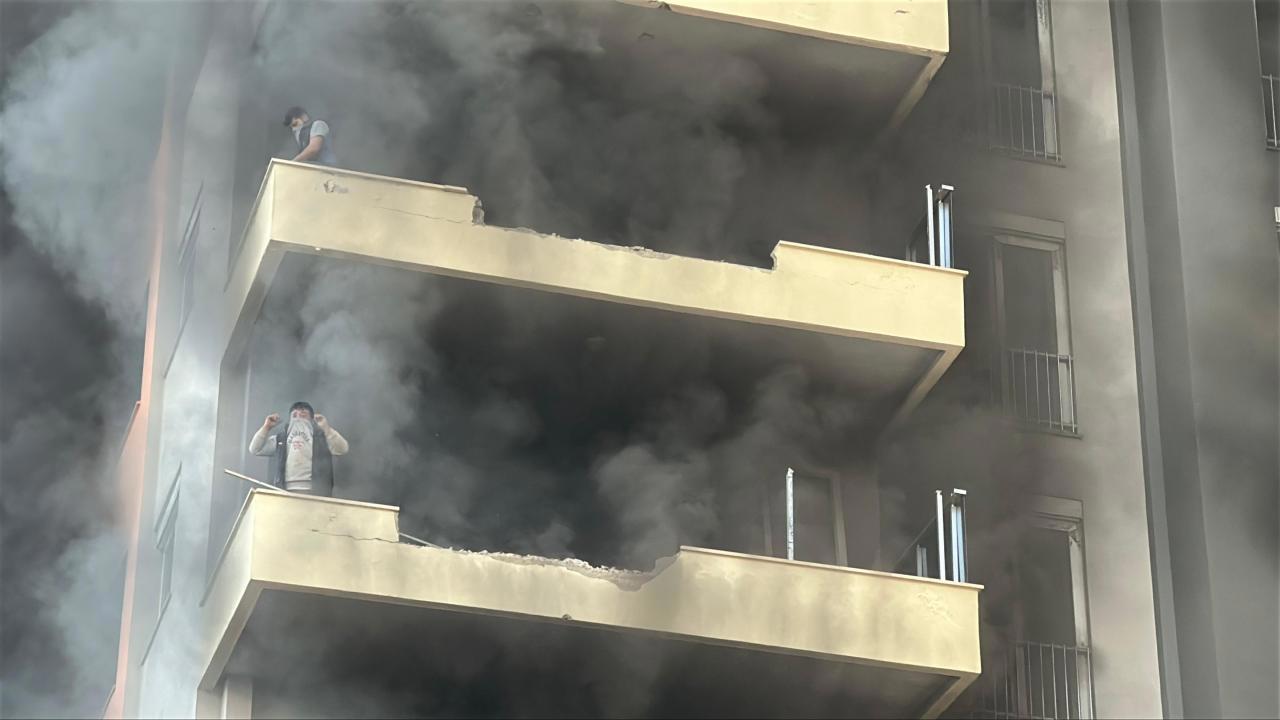 Antalya'da Otelde Yangın