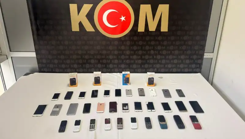 Türkiye'de Gümrük Kaçağı Olarak Ele Geçirilen 37 Cep Telefonu: Detaylar Burada!