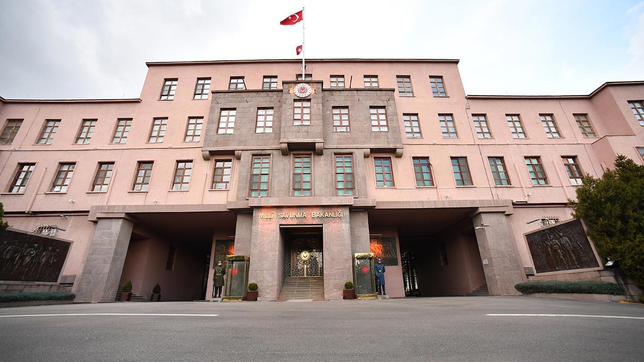 TSK'tan 5 teğmen ve 3 amir disiplinsizlikten ihraç edildi