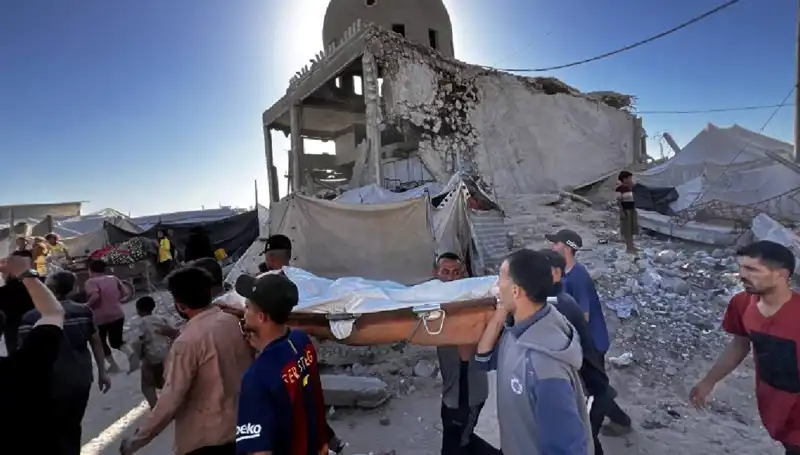 İsrail'in Saldırısında 9 Çocuğunu Kaybeden Baba, Yaşam Mücadelesini Kaybetti