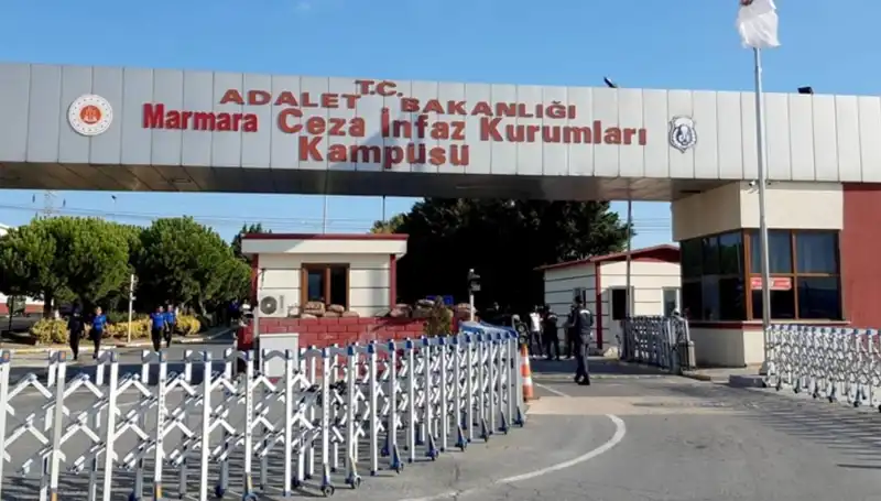 İstanbul'da İBB Soruşturmasında Gelişmeler: Tutuklananlar Farklı Cezaevlerine Sevk Edildi