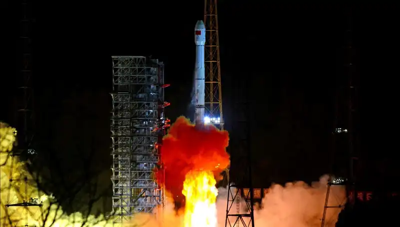 Çin'in Tienvın-2 Asteroid Keşif Aracı Uzaya Yolculuğa Çıktı