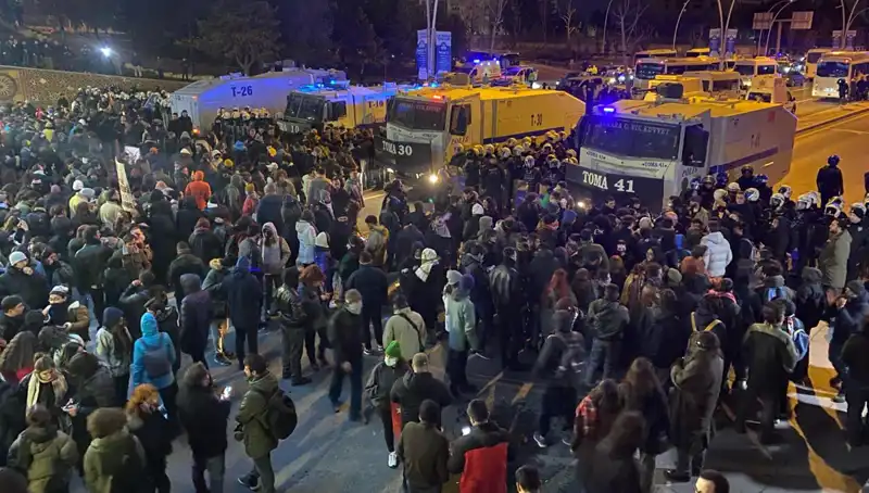 İstanbul ve Ankara'da Öğrencilerden İmamoğlu Eylemi: Diploma İptali ve Gözaltılara İsyan