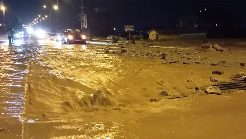 Konya ve Ankara'da Sel Felaketi: Hayati Tehdit ve Yaralar Açık Kalıyor