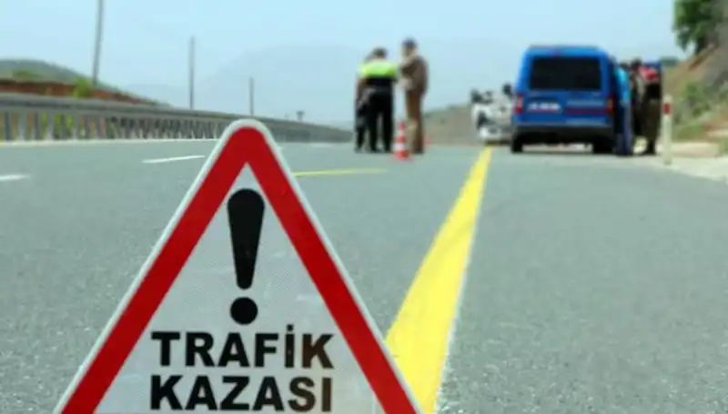 Bitlis’te Sıradışı İkili Kaza: 19 Kişi Yaralandı!