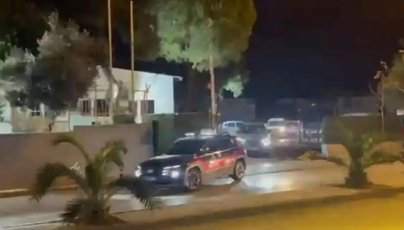 İzmir'de Şok Baskın: 24 Saatte 141 Hükümlü Ele Geçirildi!