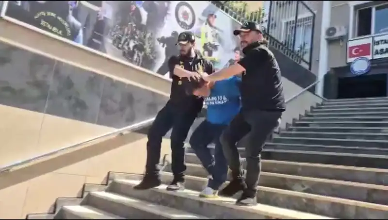 Ümraniye’de 600 Bin Liralık Gasp: Film Gibi Kovalamacada Yakalandılar!