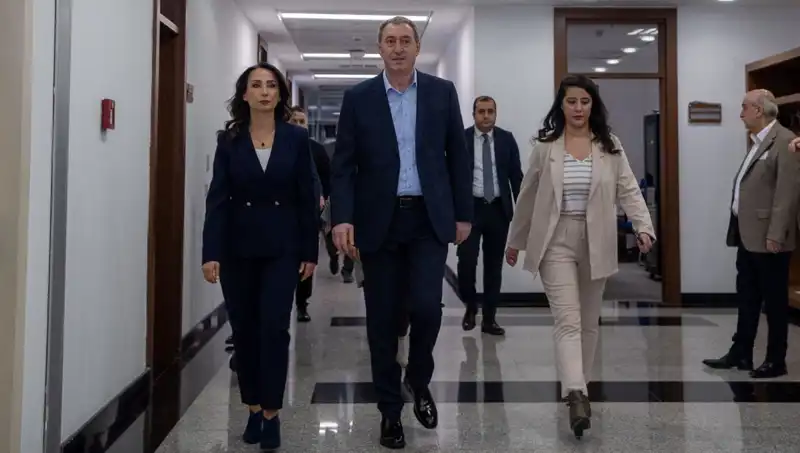 DEM Parti Heyeti Siyasi Parti Turu: Üç Parti ile Bugün Buluşacak