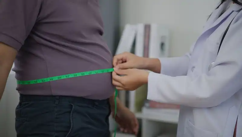 24 Yaşındaki Genç, İki Besini Bırakarak 137 Kilodan 90 Kiloya Düştü!