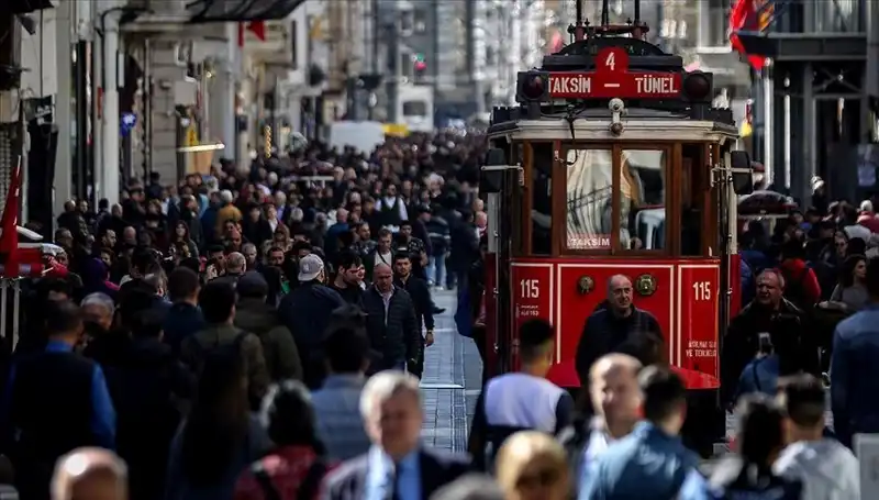 Türkiye'nin Nüfusu Yükselmeye Devam Ediyor: 2023 Verileri Ne Söylüyor?
