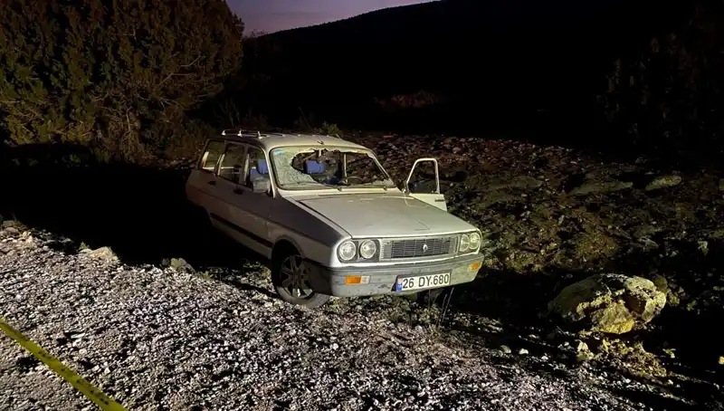 Afyonkarahisar'da Devrilen Araçta Trajik Kaza: Sürücü Hayatını Kaybetti