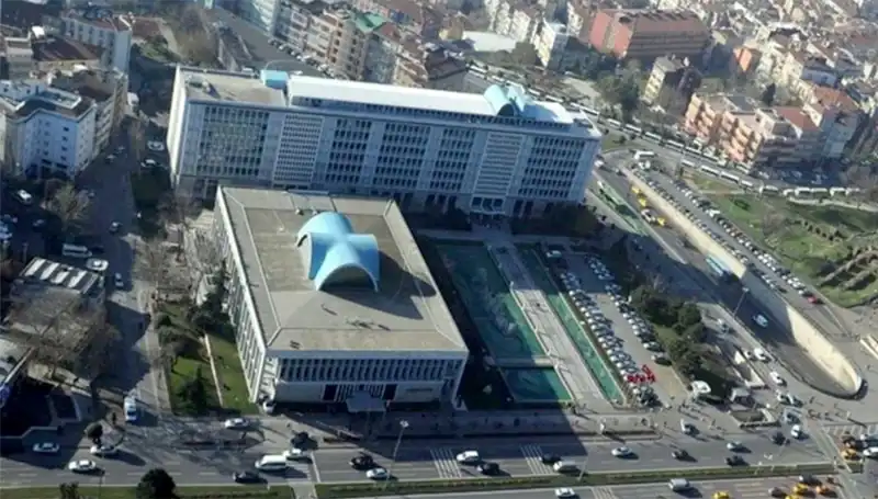 İstanbul Büyükşehir Belediyesi Soruşturmasında "Enderun" WhatsApp Grubunun Mesajları Gün Yüzüne Çıktı