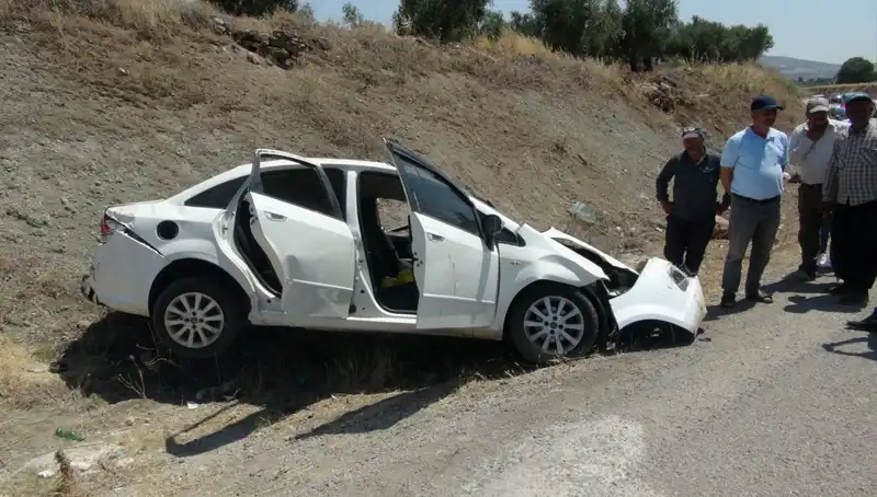 Kilis'te Feci Kaza: Otomobiller Çarpıştı, Çok Sayıda Yaralı