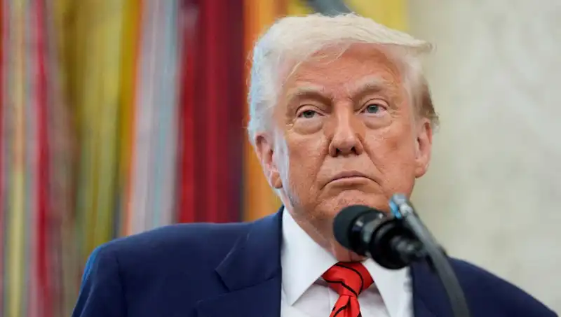 Trump, G7 Zirvesini Terk Etti: Beyaz Saray’da Şok Acil Toplantı