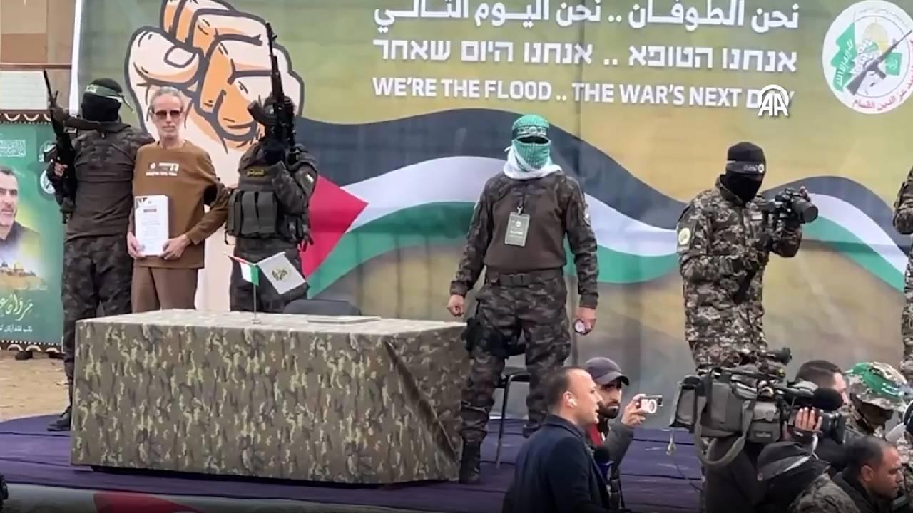 Hamas, İsrail'e Üç İsrailli Eseri Teslim Etti