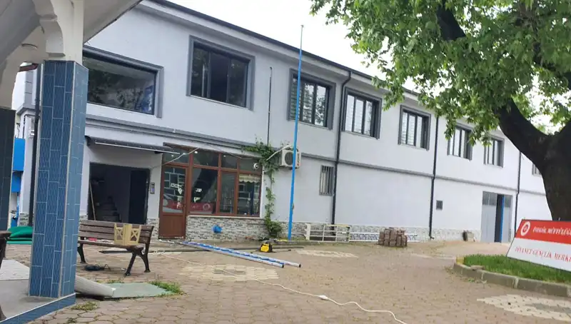 Tabela Takarken 3 Metre Yükseklikten Düşen Adamın Yaşadığı Korkunç Kaza
