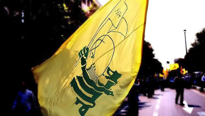 Hizbullah, ABD ve İngiltere'nin Yemen'e Yönelik Saldırılarını Şiddetle Kınadı