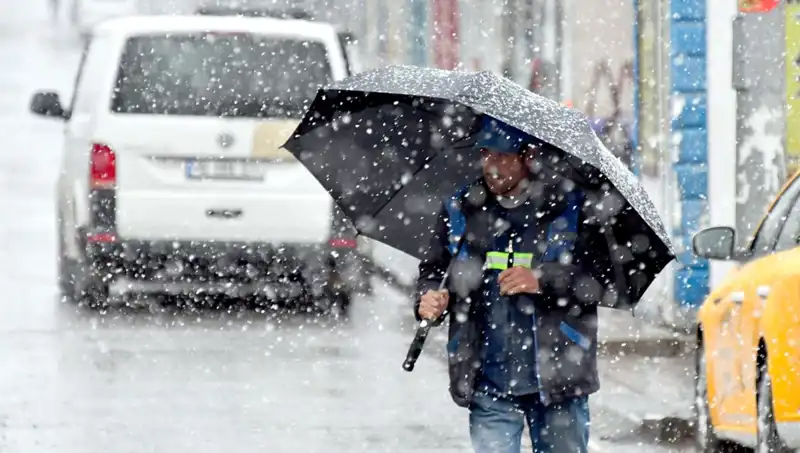 Nisan Ayında Beklenmedik Kar Yağışı Türkiye’yi Şaşkına Çeviriyor!
