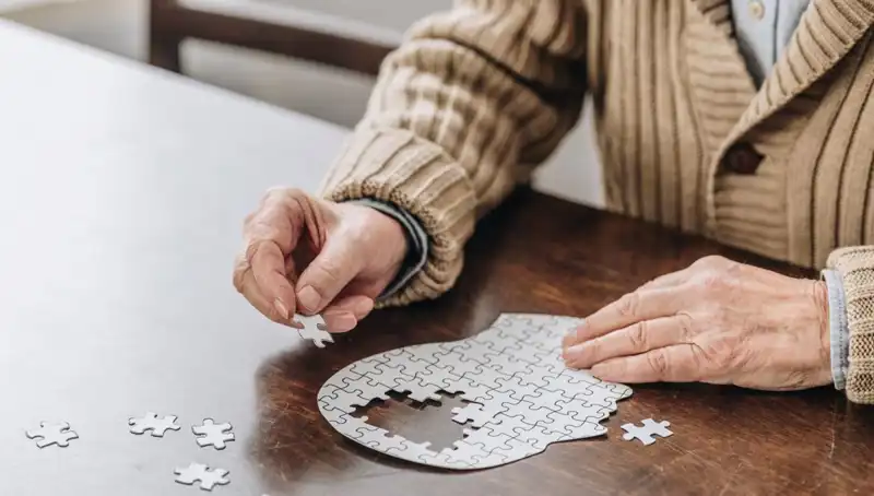 Demans Riskiyle Mücadelede 4 Etkili İpucu: Hafızanızı Koruyun!