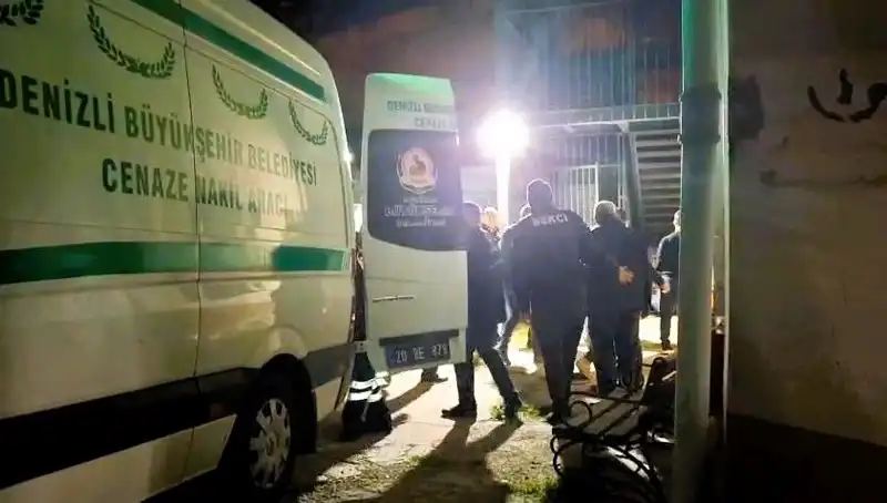 Besicinin Korkunç Ölümü: Yem Karma Makinesine Düşerek Can Verdı