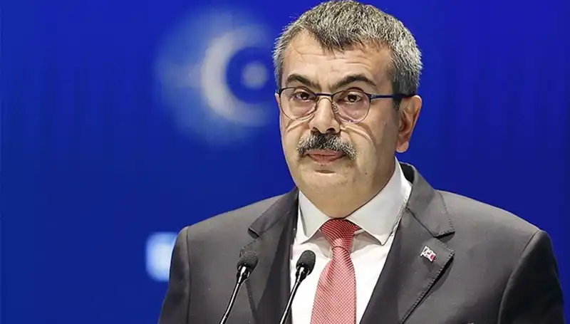Bayramda Öğretmenlere Uzaktan Eğitim Müjdesi: Bakan Tekin'den Önemli Açıklama